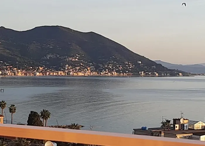 Appartamento con splendida vista mare e golfo